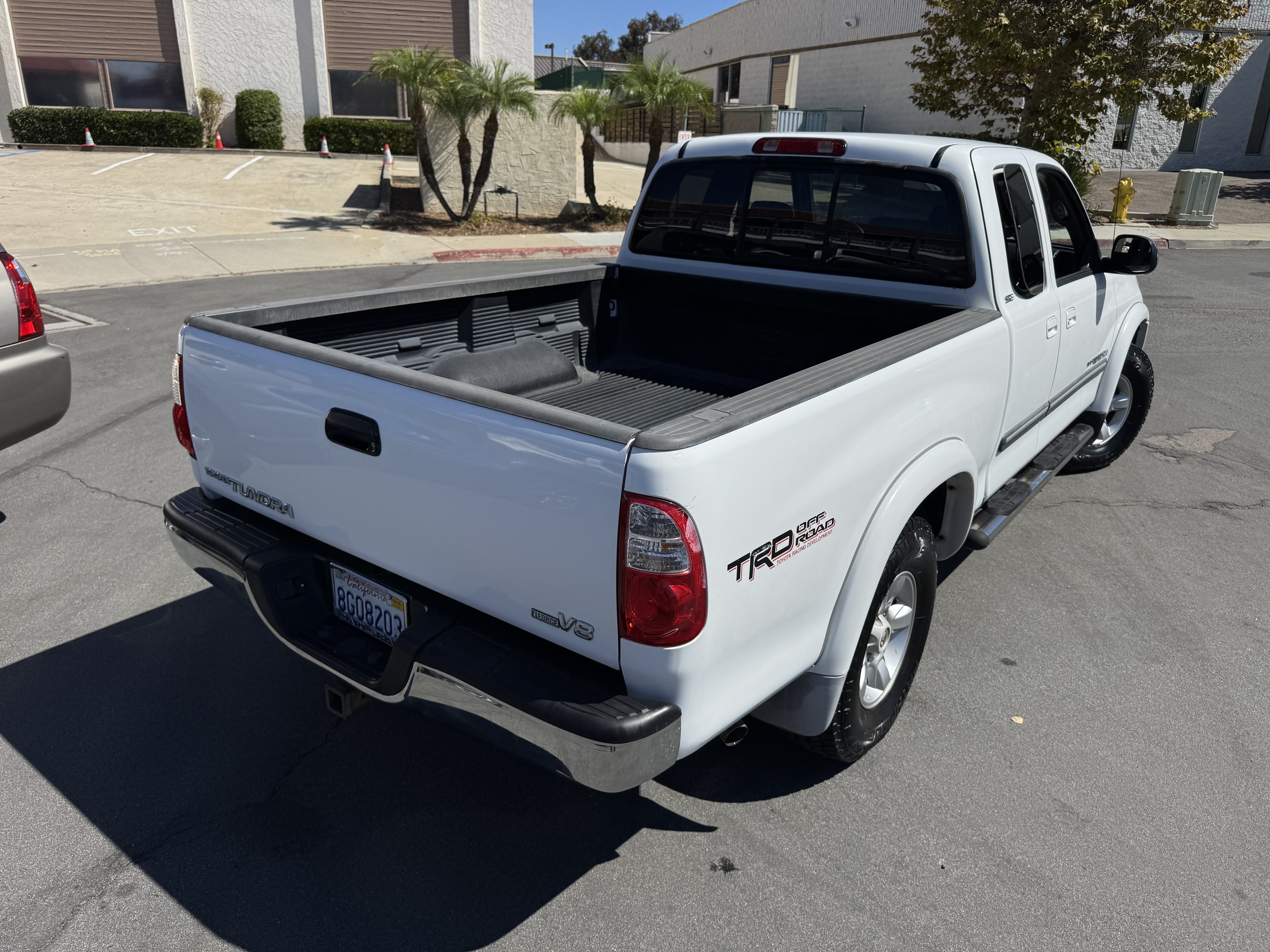 Used 2006 Toyota Tundra w/ TRD Off-Road Package RWD image 10