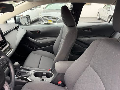 Used 2026 Toyota Corolla LE Sedan FWD image 4