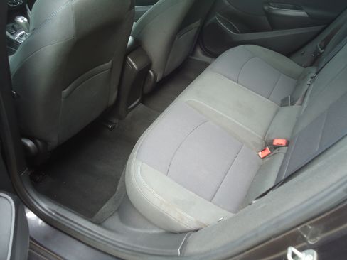 Used 2016 Chevrolet Cruze LT image 11