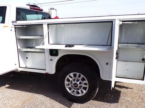 Used 2024 Chevrolet Silverado 2500 LT image 15