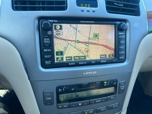 Used 2005 Lexus ES 330 UNAVAIL FWD image 13