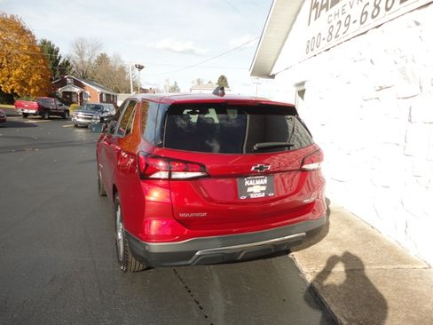 Used 2024 Chevrolet Equinox LT image 13