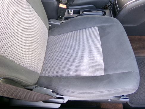 Used 2014 Jeep Patriot Latitude image 12