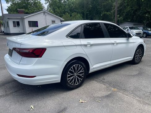 Used 2020 Volkswagen Jetta SE FWD image 4