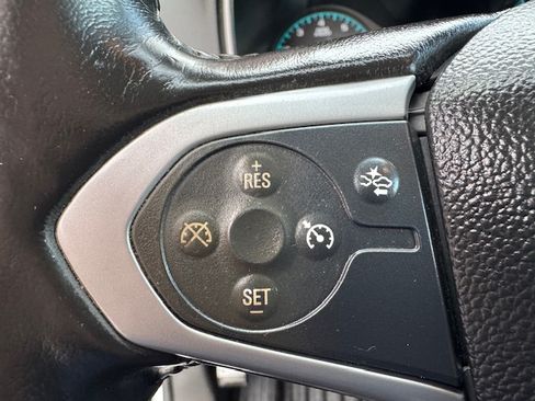 Used 2022 Chevrolet Colorado LT image 11