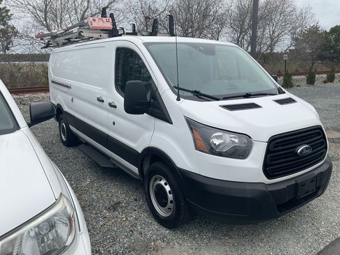 Used 2019 Ford Transit 250 RWD image 3
