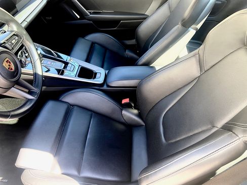 Used 2022 Porsche 911 Carrera 4 image 20