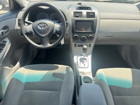 Used 2012 Toyota Corolla LE FWD image 21