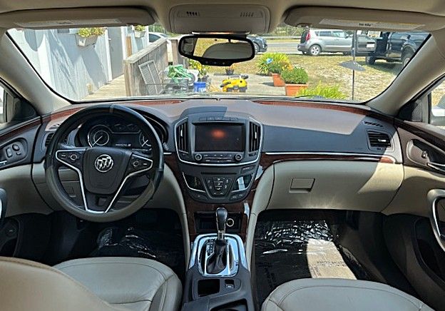 Used 2016 Buick Regal Leather FWD image 5