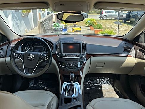 Used 2016 Buick Regal Leather image 5
