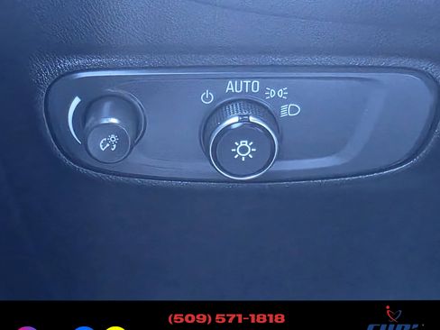 Used 2022 Chevrolet Equinox RS AWD/4WD image 13