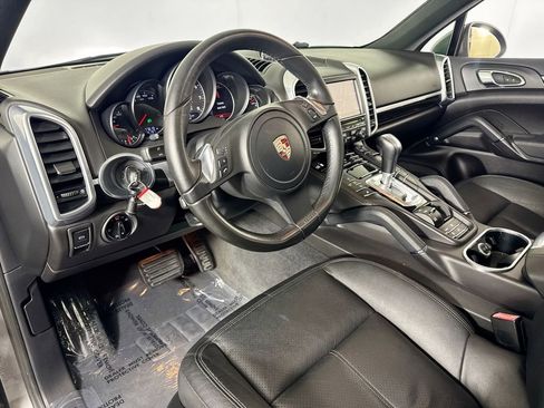 Used 2012 Porsche Cayenne image 9