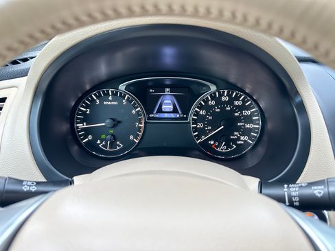 Used 2018 Nissan Altima SL FWD image 12