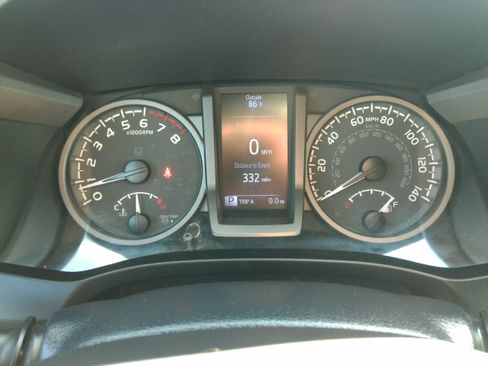 Used 2020 Toyota Tacoma image 62