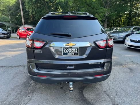 Used 2016 Chevrolet Traverse FWD LT w/ 1LT image 4