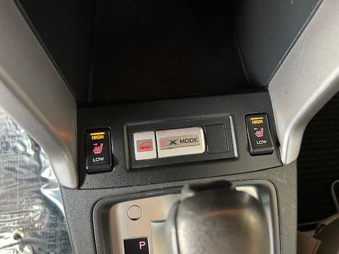 Used 2015 Subaru Forester 2.5i Limited image 16