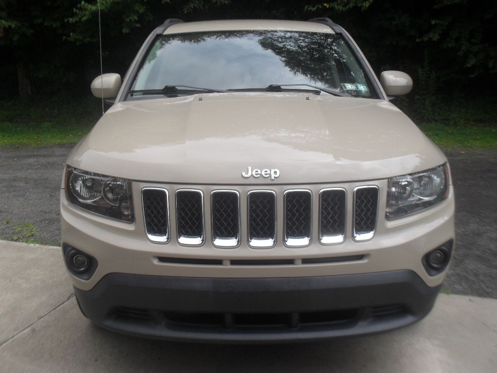 Used 2016 Jeep Compass 4WD Latitude image 4