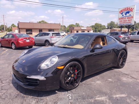 Used 2014 Porsche 911 Carrera 4S image 3