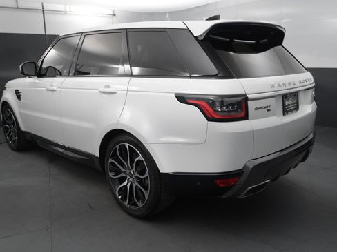 Used 2020 Land Rover Range Rover Sport HSE image 3