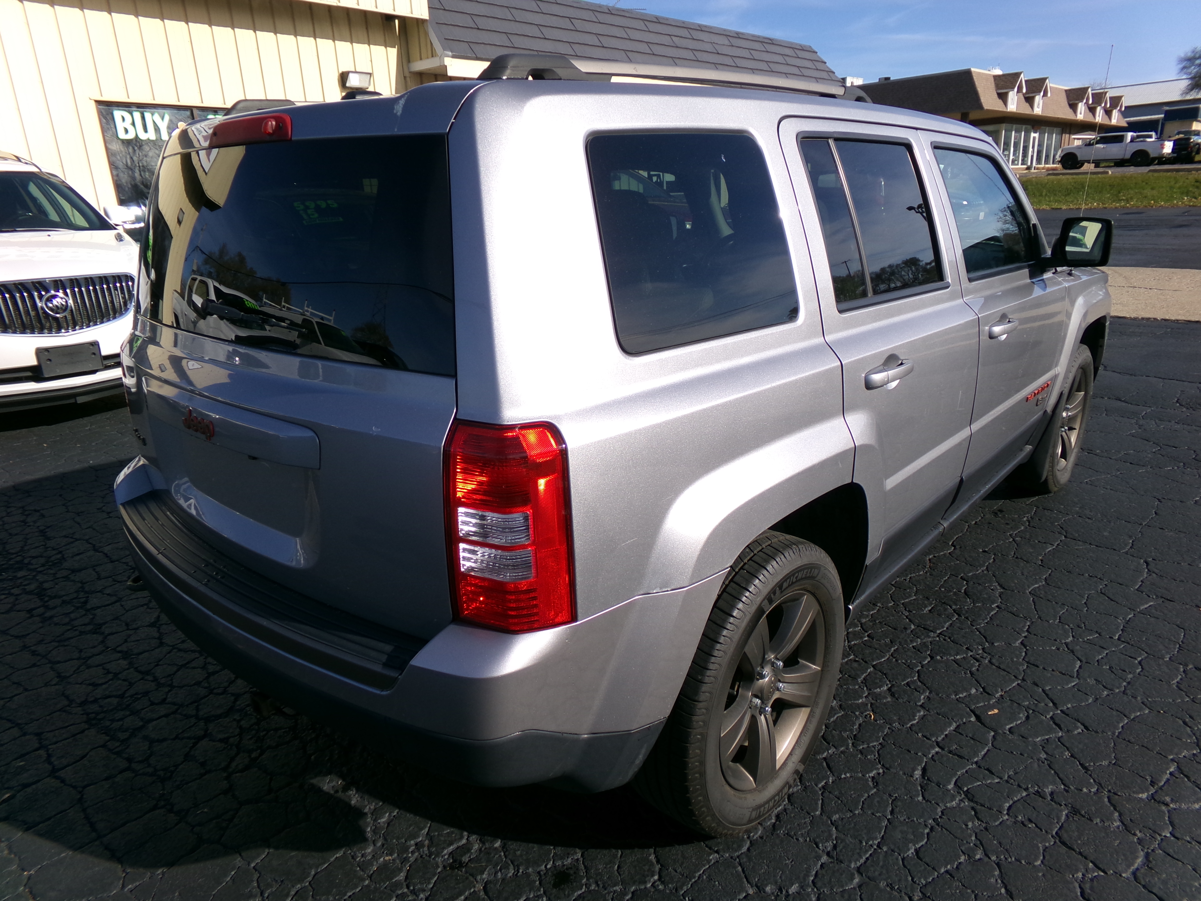 Used 2016 Jeep Patriot 75th Anniversary AWD/4WD image 5