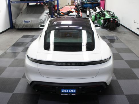 Used 2020 Porsche Taycan Turbo image 17