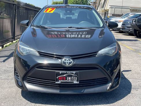 Used 2017 Toyota Corolla LE image 8
