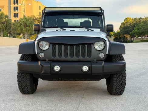 Used 2015 Jeep Wrangler Sport AWD/4WD image 12