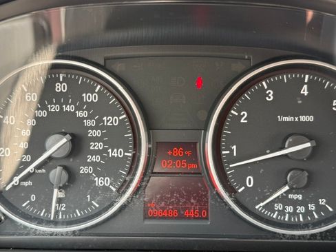 Used 2011 BMW 328i xDrive Sedan AWD/4WD image 28