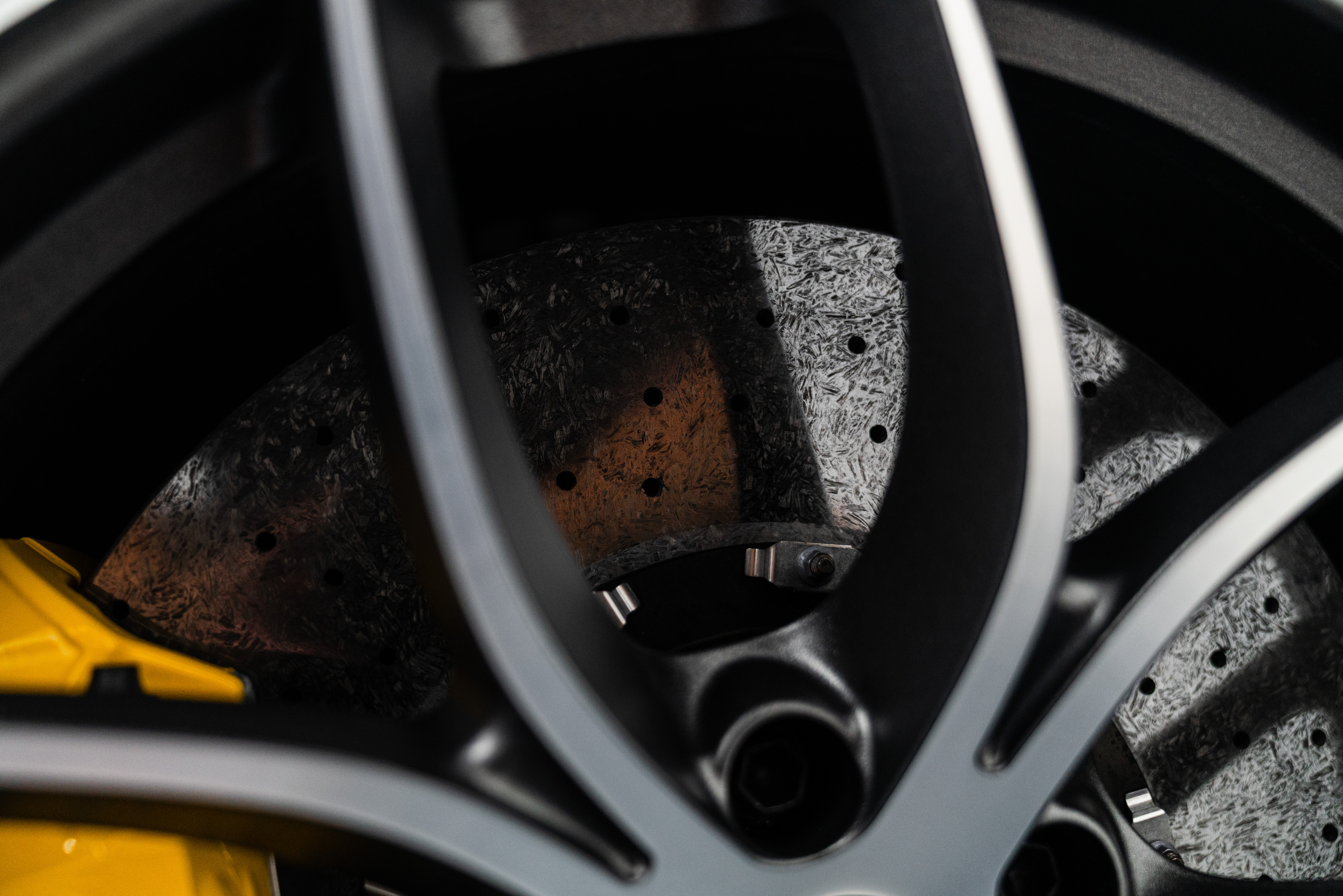 Used 2021 McLaren 720S Performance RWD image 45
