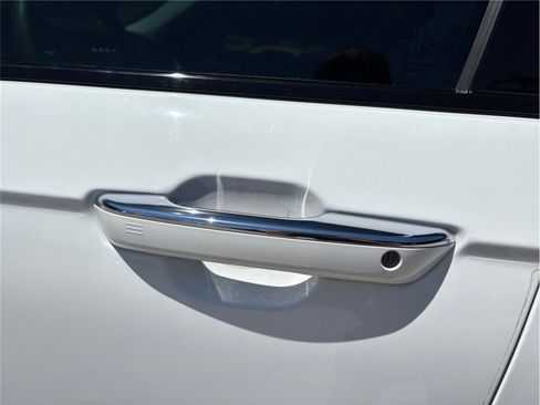 Used 2022 Jeep Grand Cherokee Overland image 18