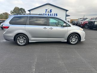 Used 2018 Toyota Sienna XLE 8-Passenger FWD video 1