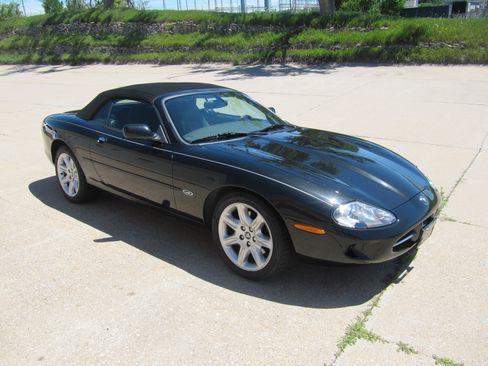 Used 2000 Jaguar XK8 Convertible RWD image 9