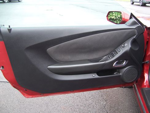 Used 2015 Chevrolet Camaro LT image 14