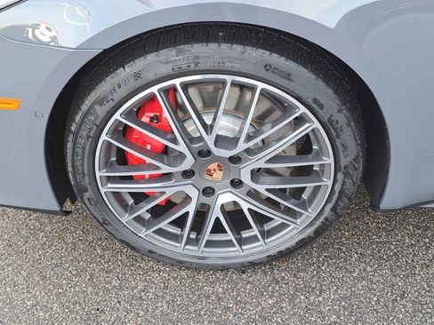 New 2026 Porsche Panamera 4S image 14