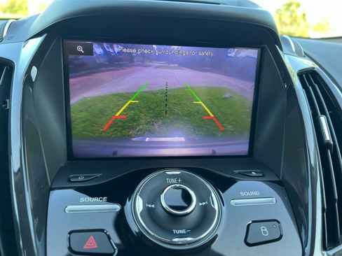 Used 2013 Ford Escape FWD Titanium image 21