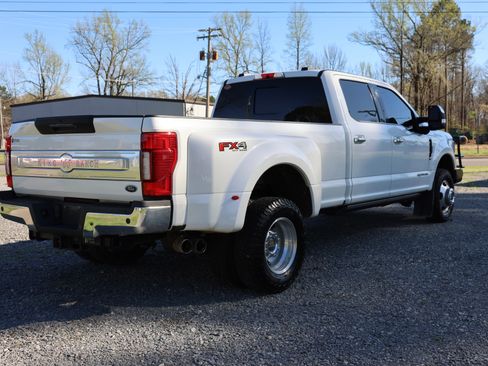 Used 2022 Ford F350 King Ranch image 9