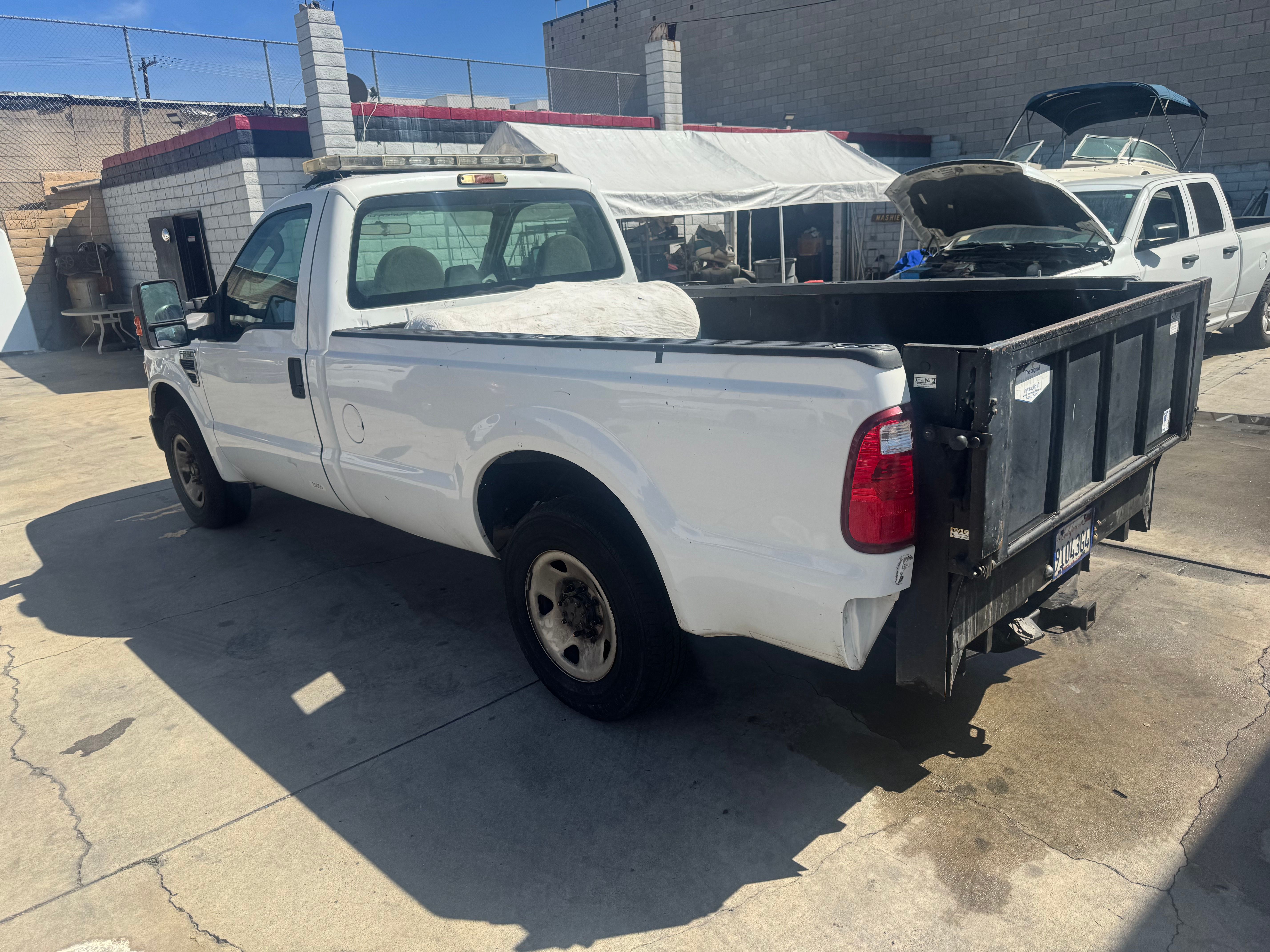 Used 2010 Ford F250 2WD Regular Cab Super Duty image 5