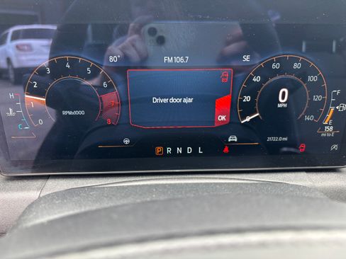 Used 2024 Ford Mustang Convertible RWD image 7