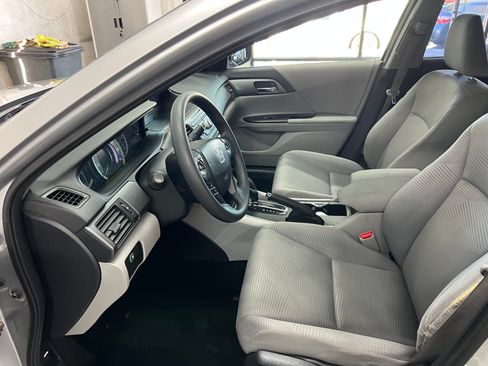 Used 2015 Honda Accord LX image 13