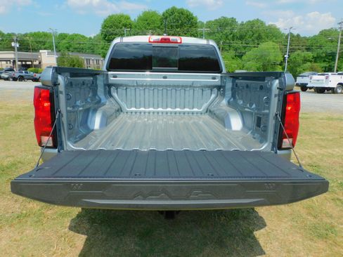 New 2026 Chevrolet Colorado W/T RWD image 11