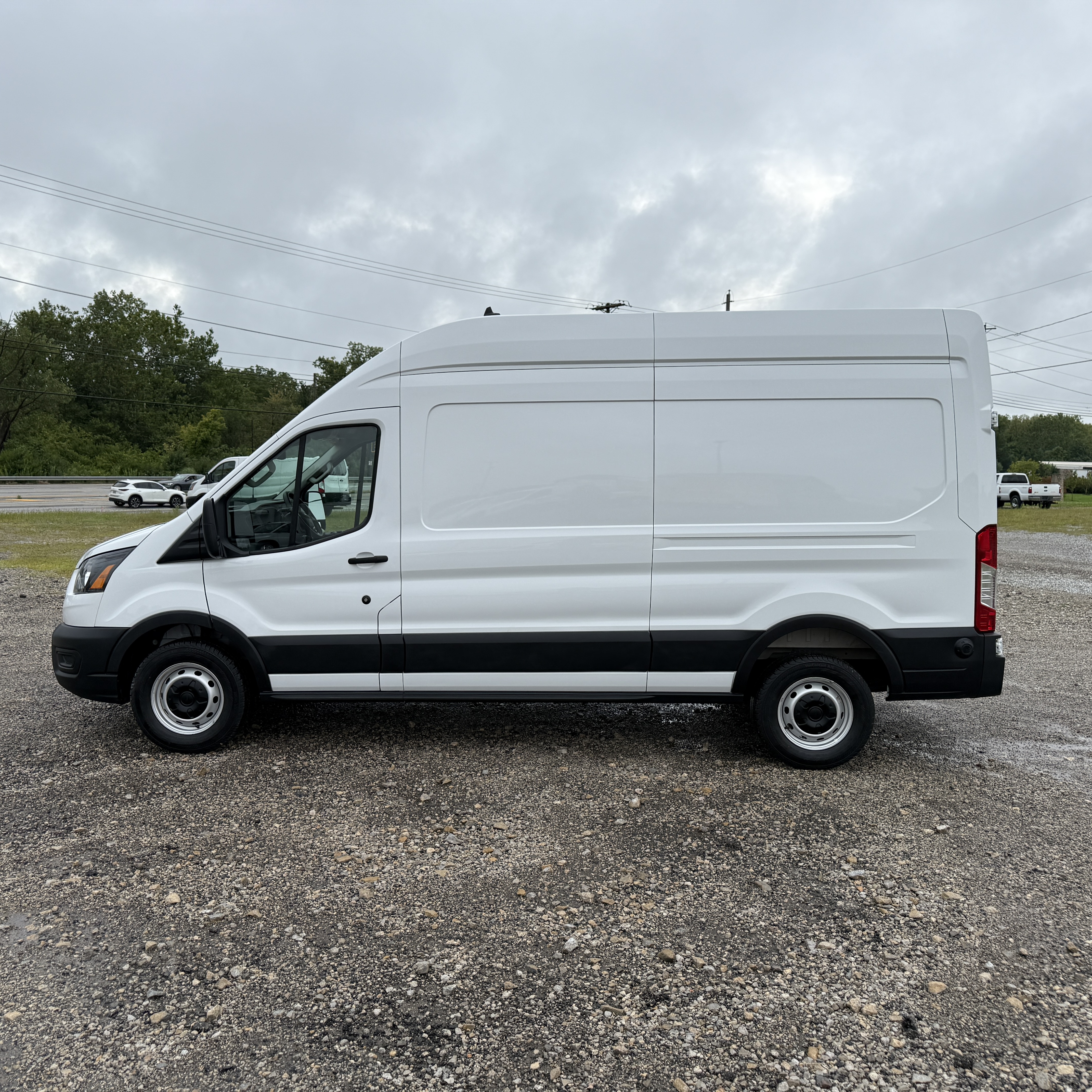 Used 2025 Ford Transit 250 148 High Roof RWD image 8