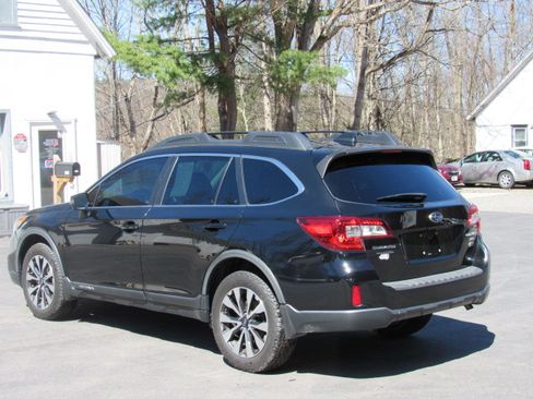 Used 2016 Subaru Outback 3.6R Limited image 6