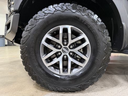 Used 2018 Ford F150 4x4 Crew Cab Raptor image 14