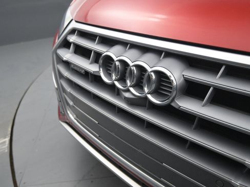 Used 2018 Audi Q5 Prestige image 9