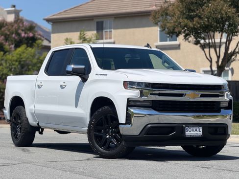 Used 2021 Chevrolet Silverado 1500 2WD Crew Cab LT image 6