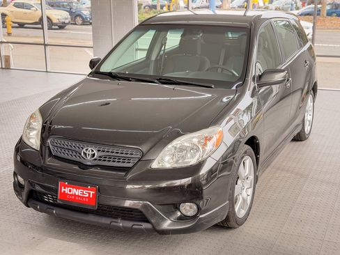 Used 2006 Toyota Matrix XR image 3