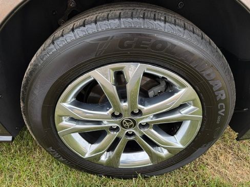 Used 2021 Toyota Sienna XSE AWD w/ Plus Package image 26