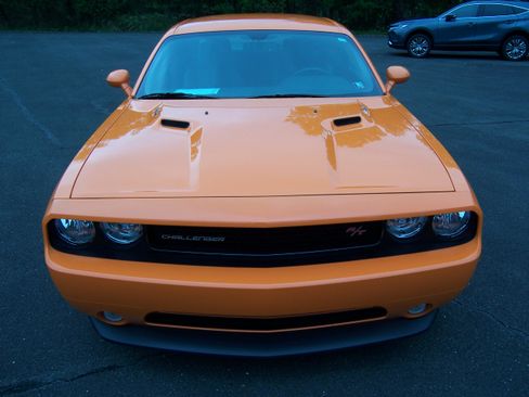 Used 2014 Dodge Challenger R/T Plus image 5