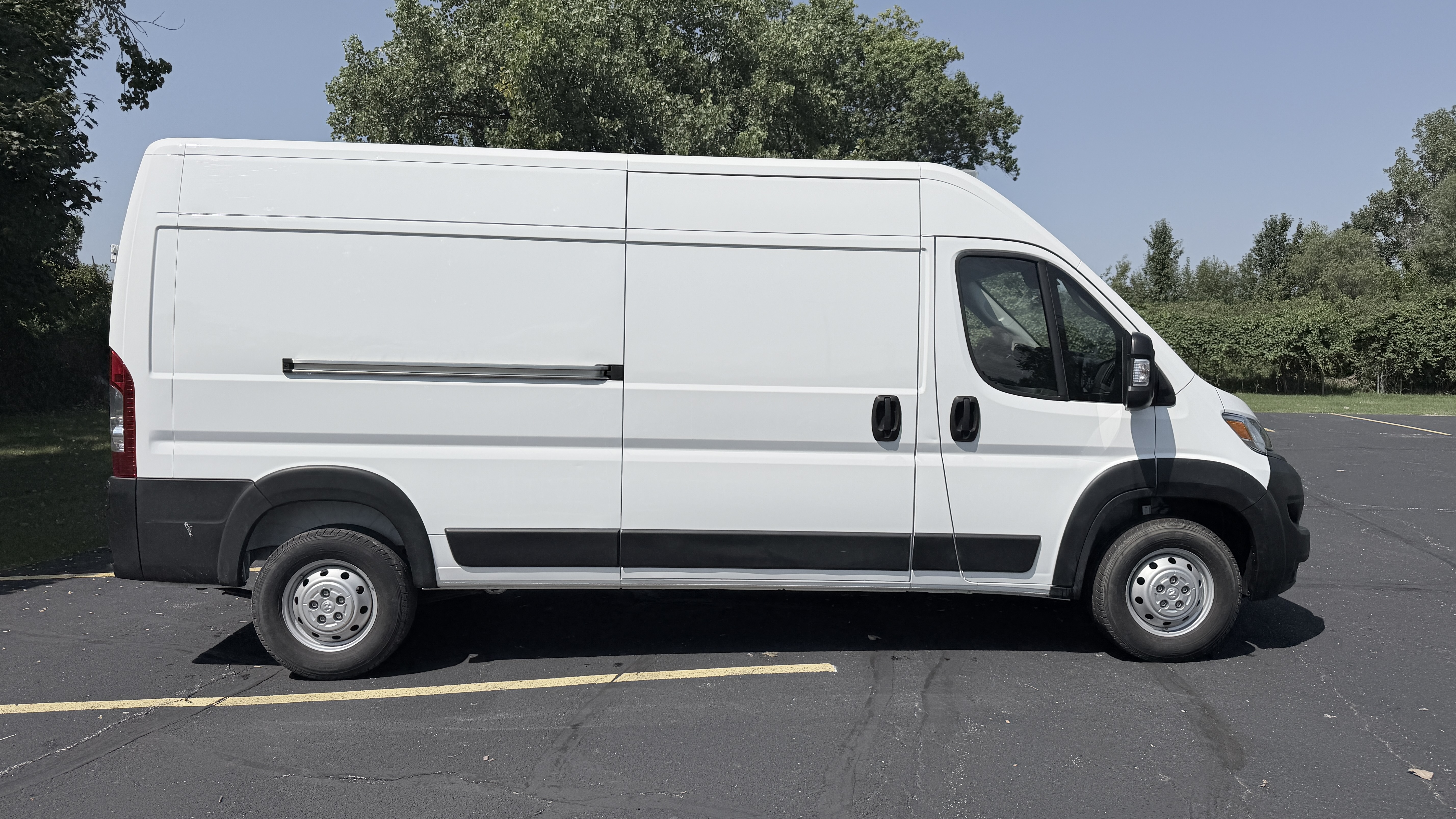 Used 2023 RAM ProMaster 2500 159 High Roof FWD image 4