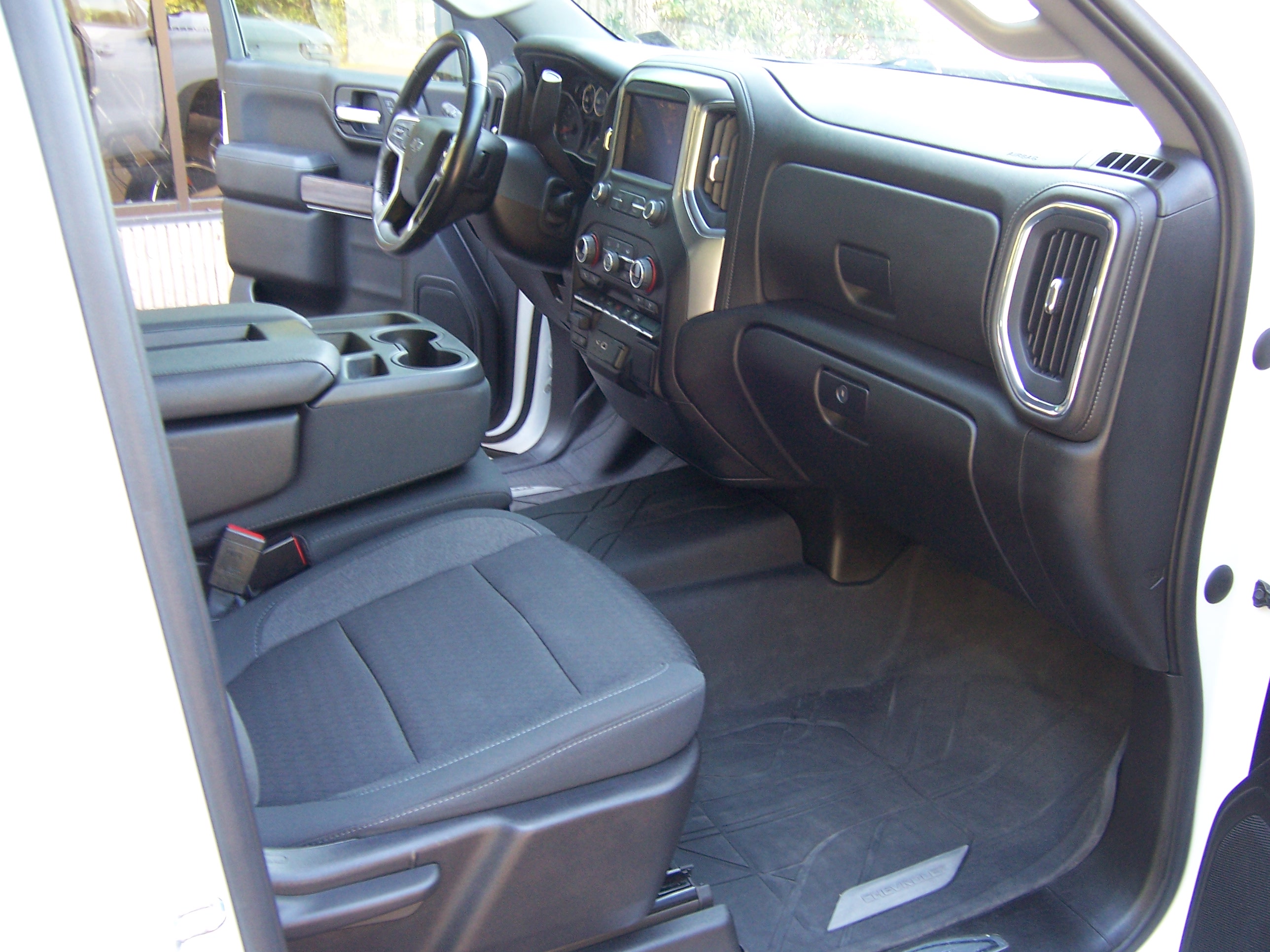Used 2021 Chevrolet Silverado 1500 RST AWD/4WD image 17